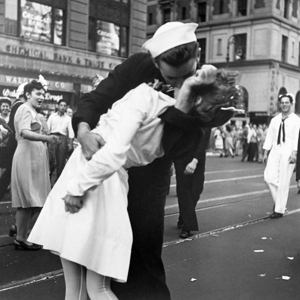 Kissing the War Goodbye in Times Square, 1945